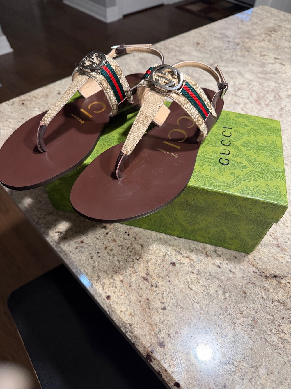 Gucci Brown Leather Thong Sandals G interlock slingback